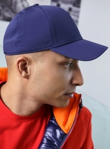 Komfortowa czapka z daszkiem z dodatkiem elastanu