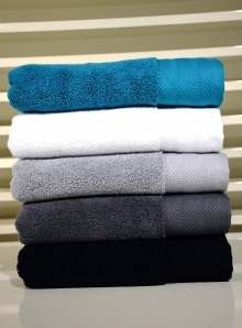 Kąpielowy ręcznik utkany z tureckiej bawełny