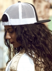 Czapka z daszkiem i siateczką Classic Trucker