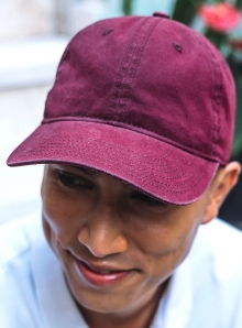 Czapka z daszkiem ze szczotkowanego materiału w stylu Vintage