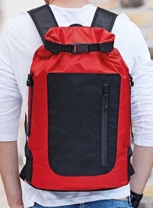 Modny plecak z regulowanym pasem piersiowym