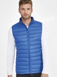 Pikowany bezrękawnik męski o dopasowanym kroju