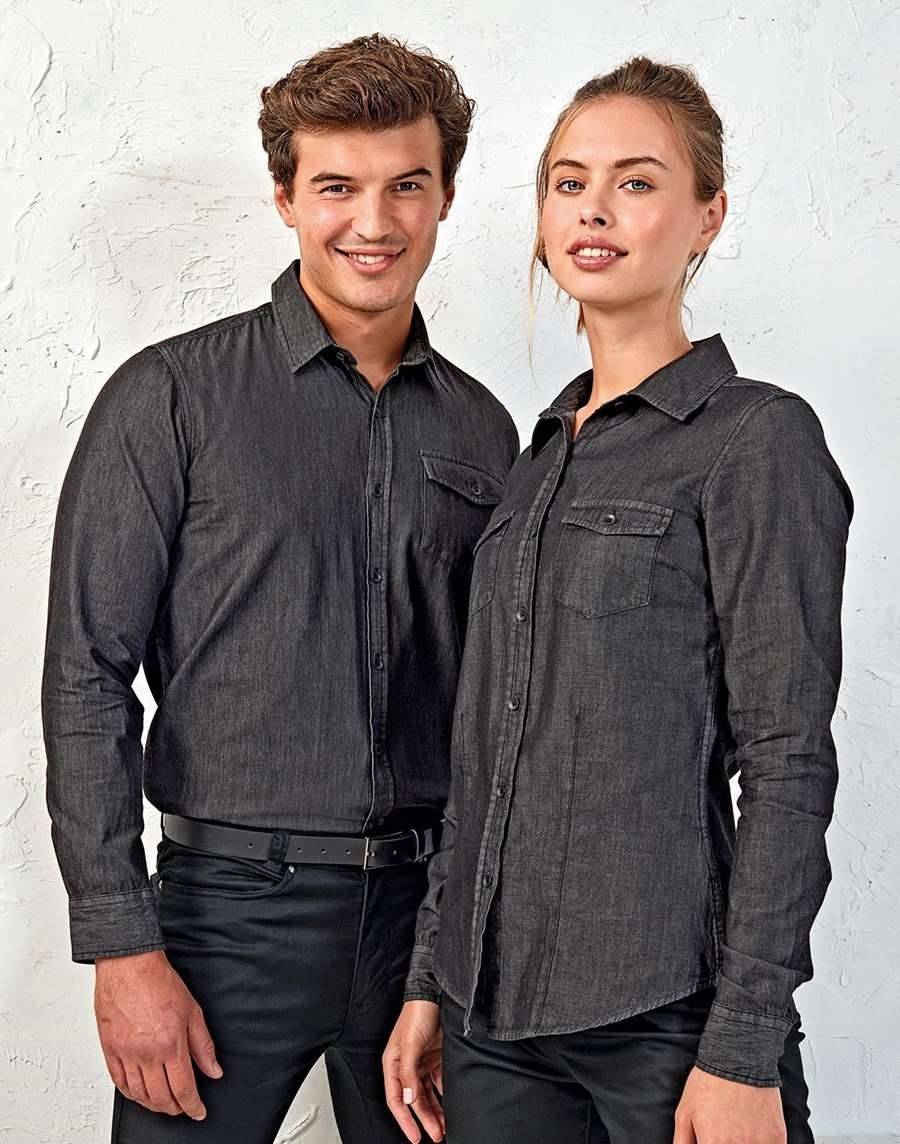 Jeansowa koszula męska z zapinaną kieszenią na piersi