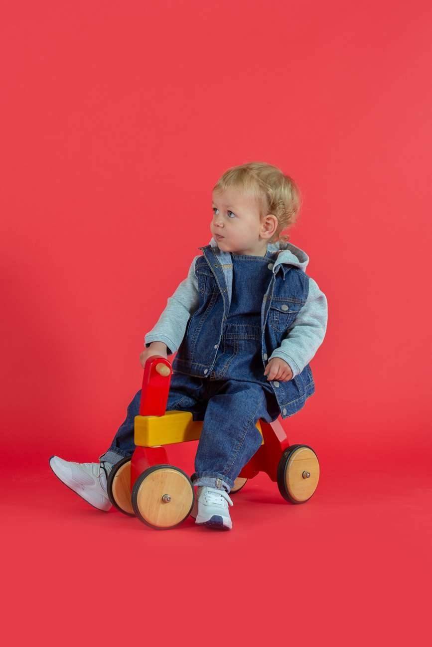 Jeansowa kurtka niemowlęca