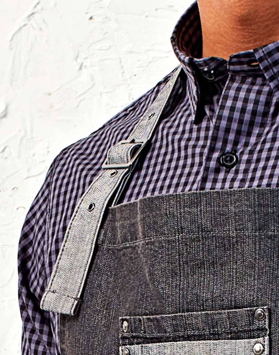 Jeansowy dwukolorowy fartuch kelnerski z kieszeniami