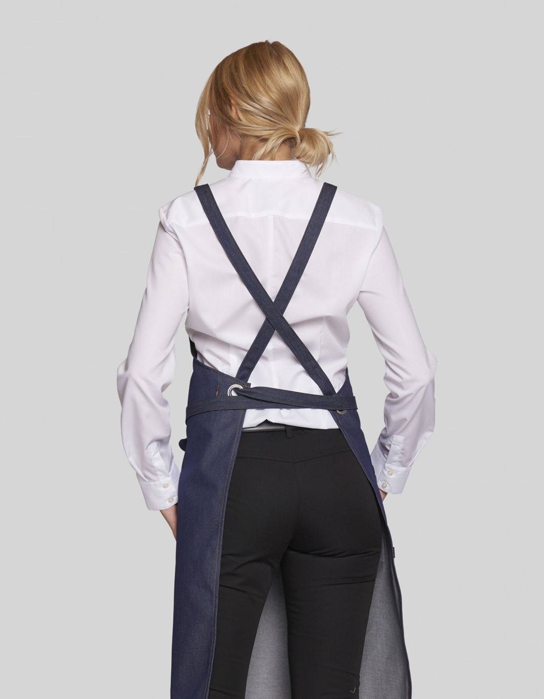 Jeansowy fartuch kelnerski z praktycznymi bocznymi kieszeniami CGW