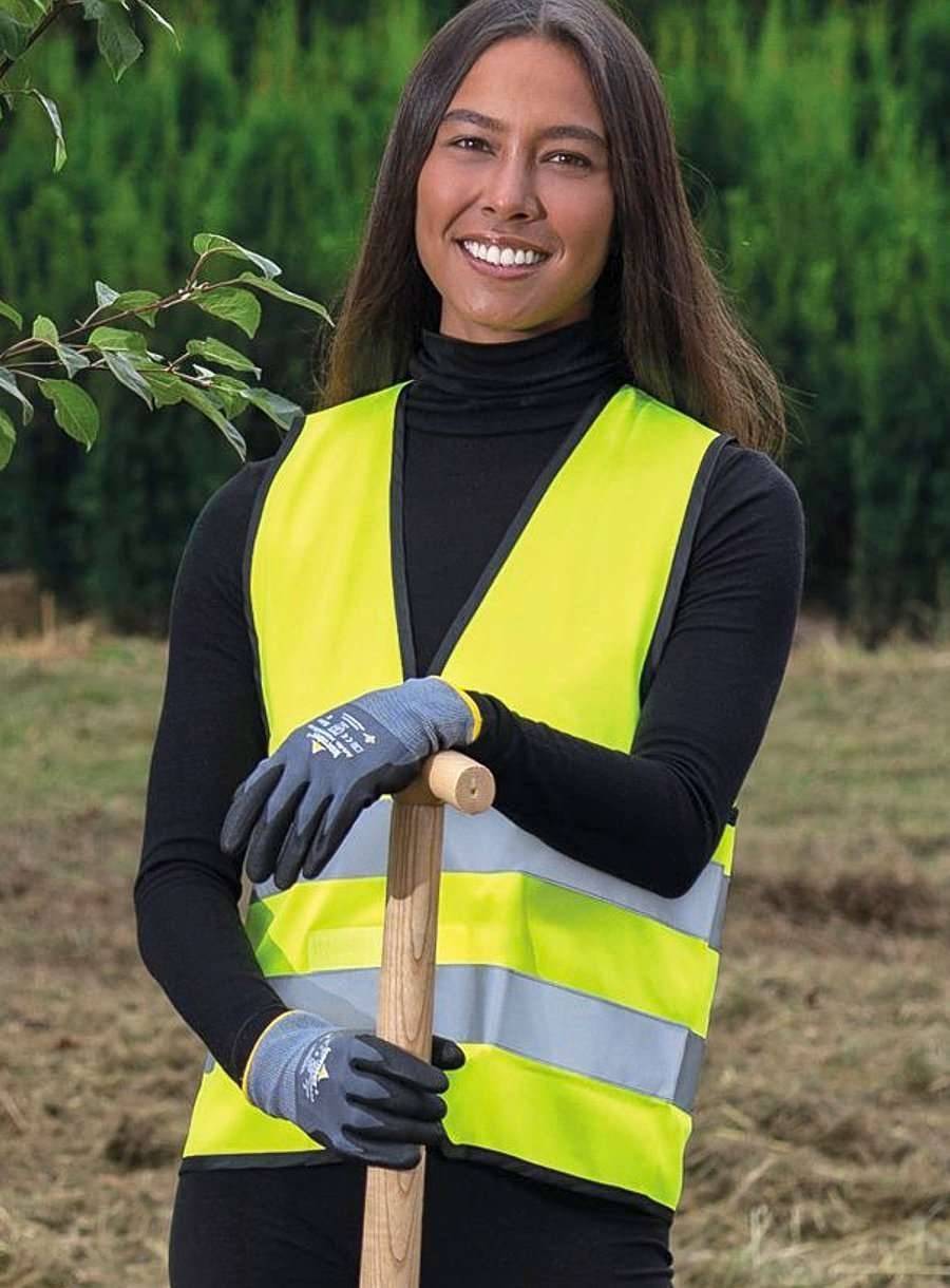 Kamizelka odblaskowa biorąca udział w akcji zmniejszania zużycia CO2