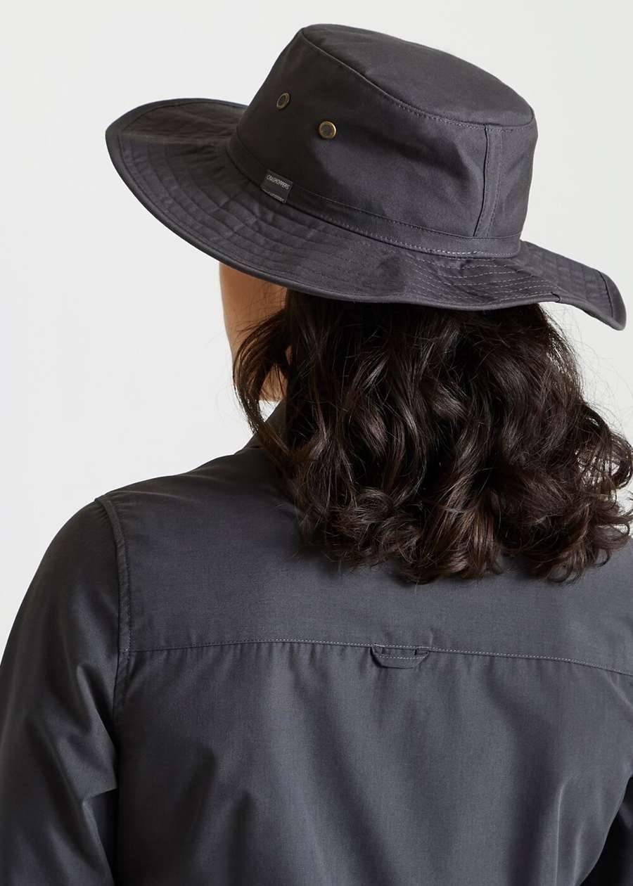 Kapelusz turystyczny z otworami wentylacyjnymi