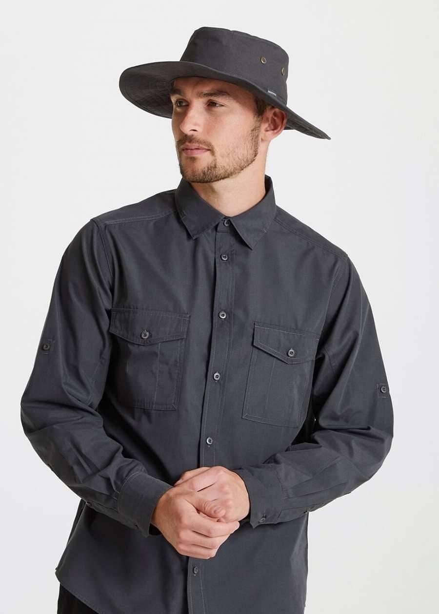 Kapelusz turystyczny z otworami wentylacyjnymi