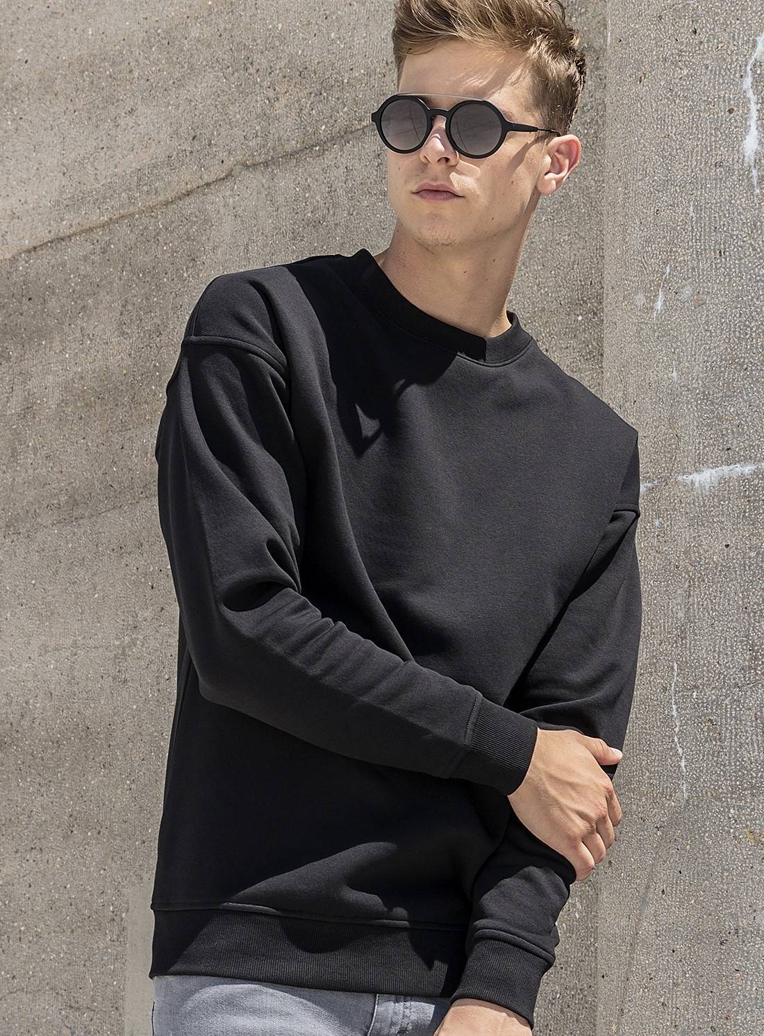 Klasyczna bluza męska bez metki producenta