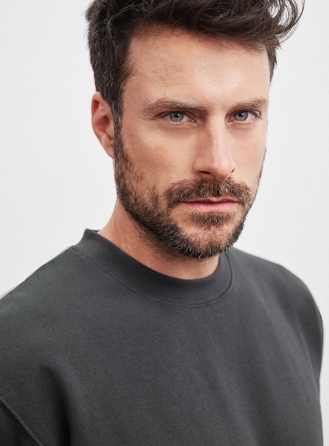 Klasyczna bluza męska z wysokiej jakości tkaniny