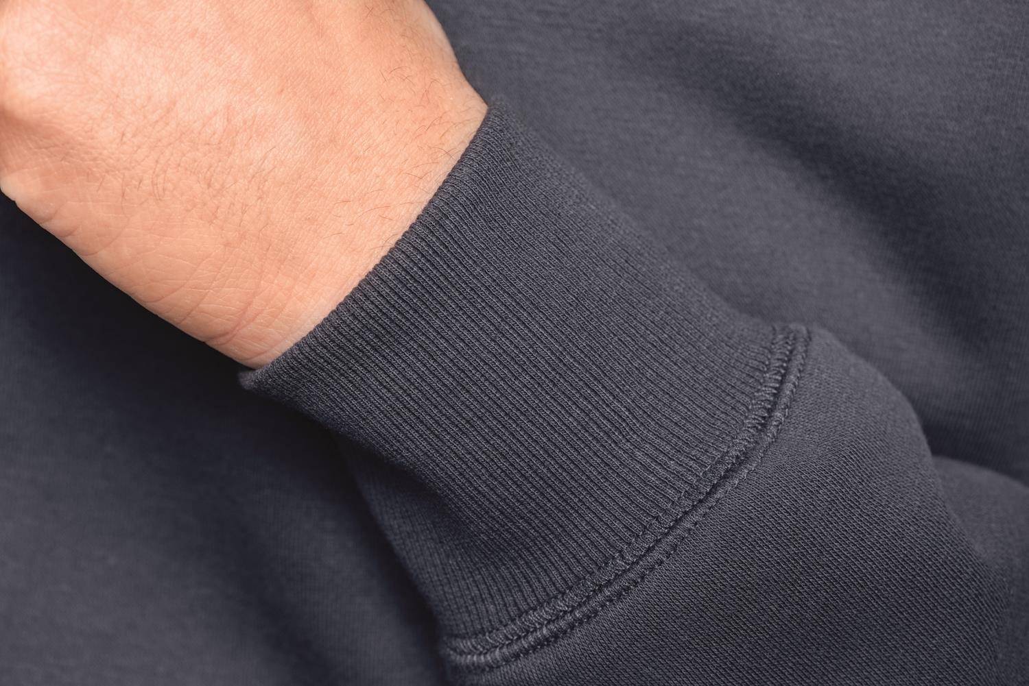 Klasyczna bluza o gładkiej strukturze marki HRM