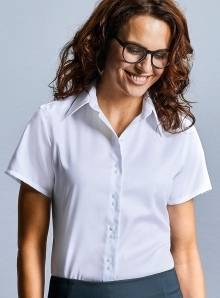 Kobieca koszula bez prasowania z krótkim rękawem