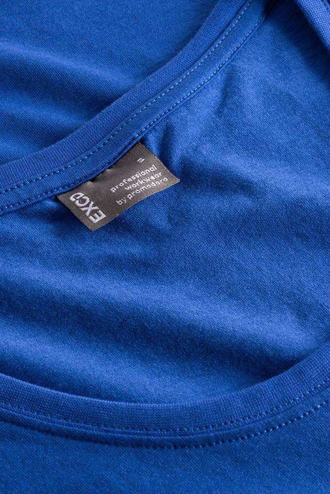 Kobieca koszulka T-shirt o gładkiej powierzchni materiału