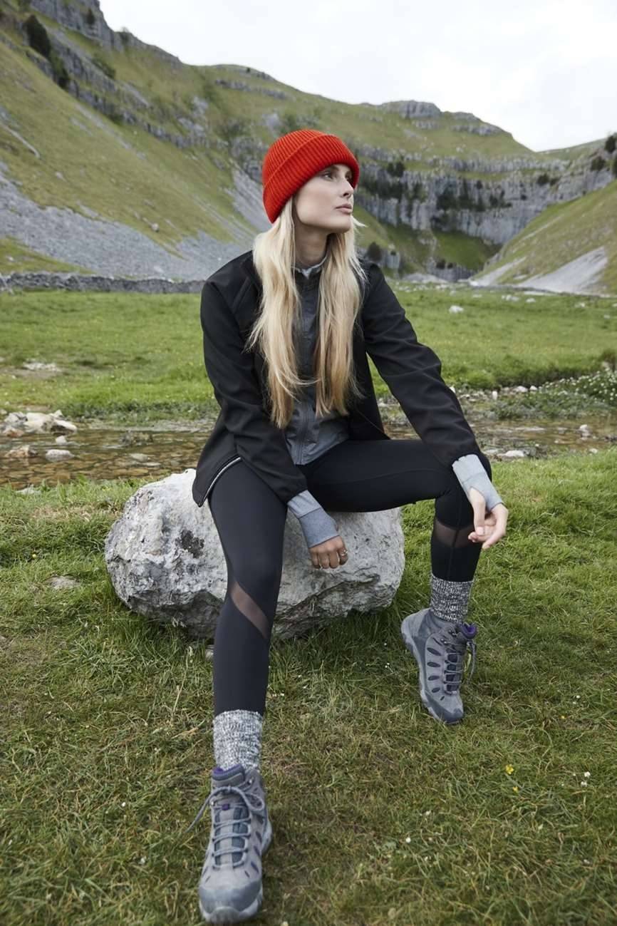 Komfortowa czapka zimowa o wyrazistym splocie, materiał z recyklingu