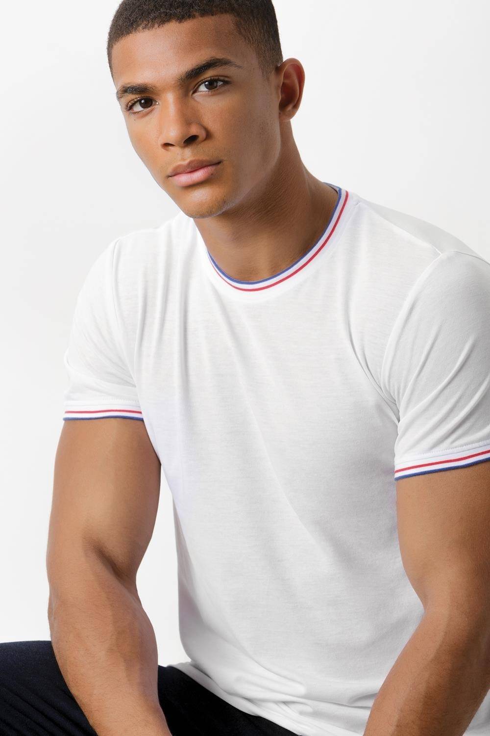 Koszulka męska z kolorowymi paskami wokół dekoltu i rękawków