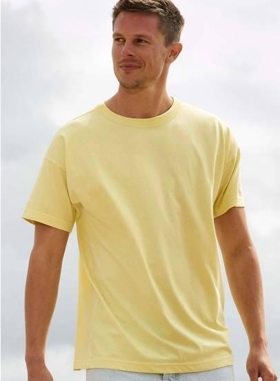 Koszulka o swobodnym fasonie oversized uszyta z bawełny organicznej, model męski