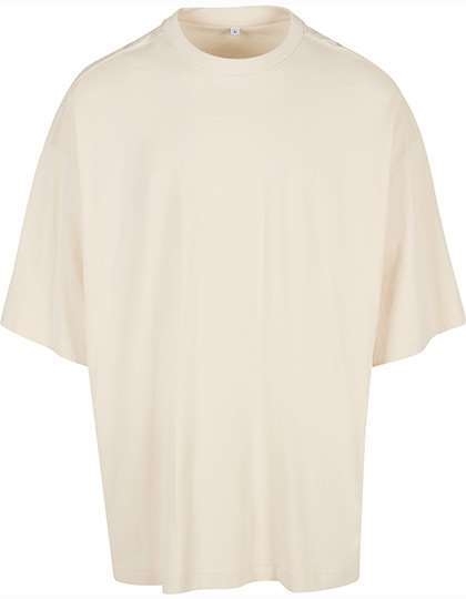 Koszulka uszyta z grubego materiału w charakterystycznym kroju oversized