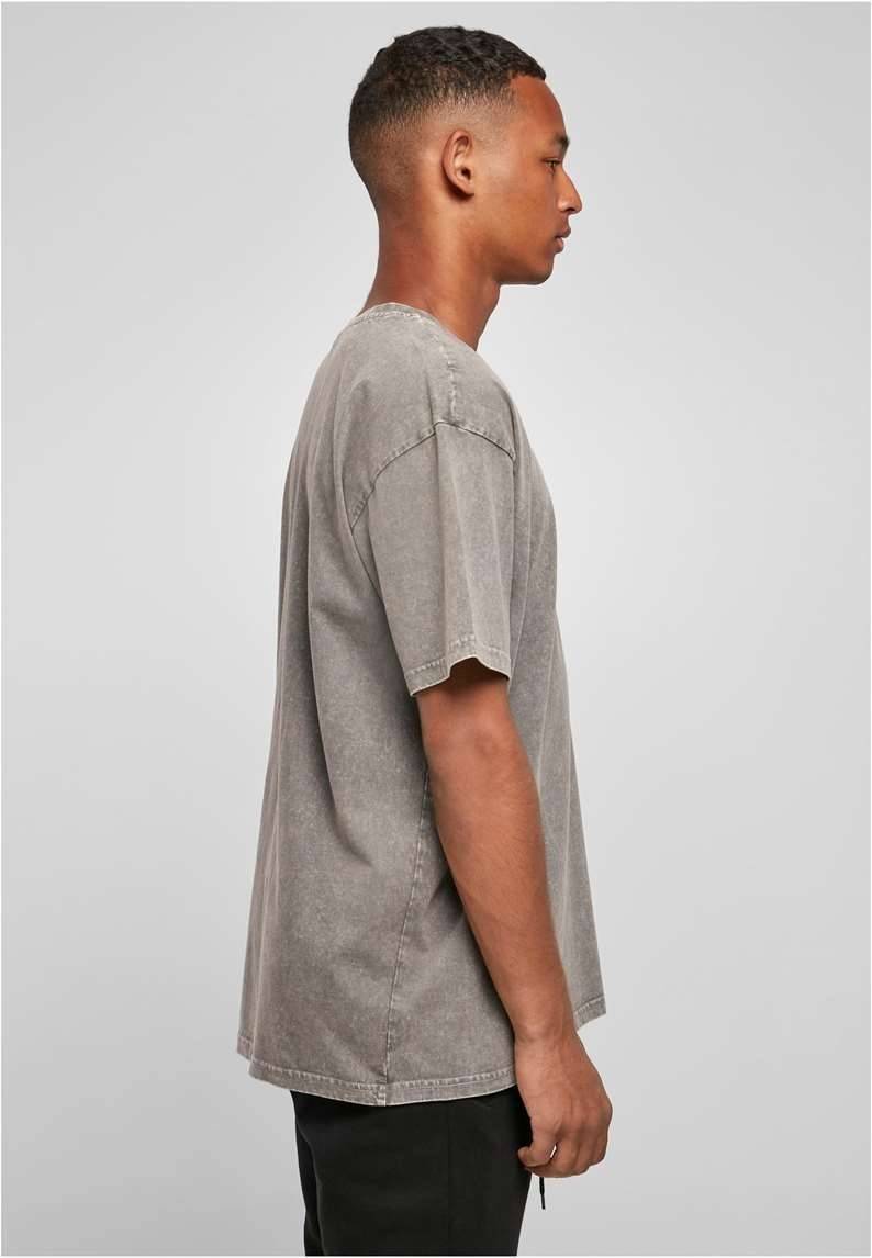 Koszulka z dekoracyjną strukturą spranego materiału, fason oversized