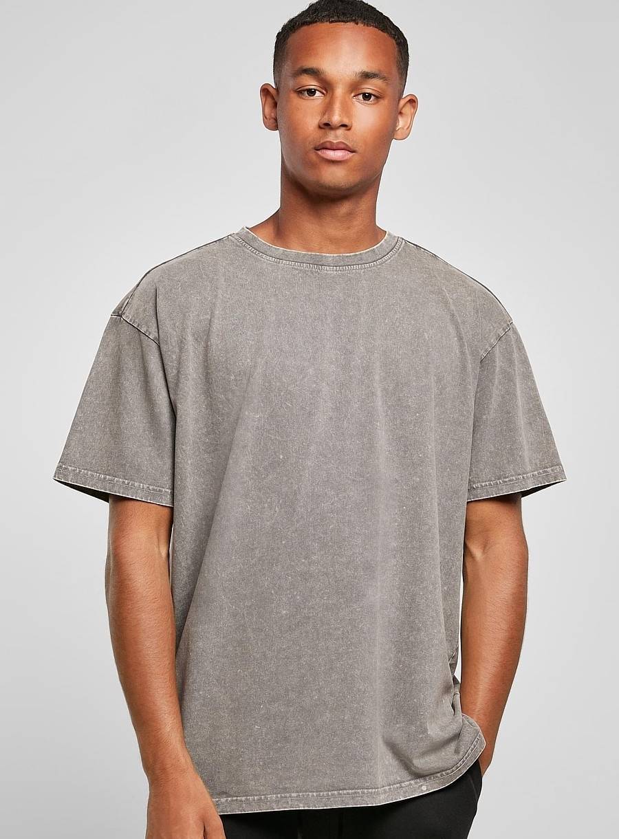 Koszulka z dekoracyjną strukturą spranego materiału, fason oversized