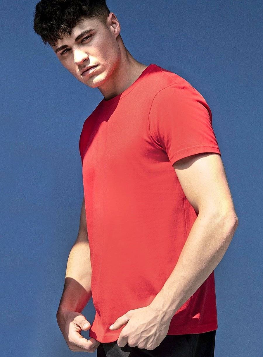 Koszulka z okrągłym dekoltem marki Skinnifit