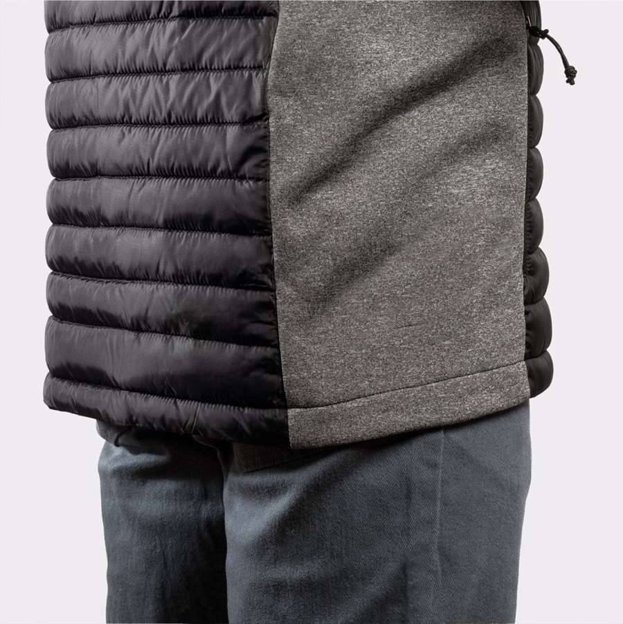 Kurtka hybrydowa z kapturem oraz pikowanym korpusem połączonym z materiałem softshell