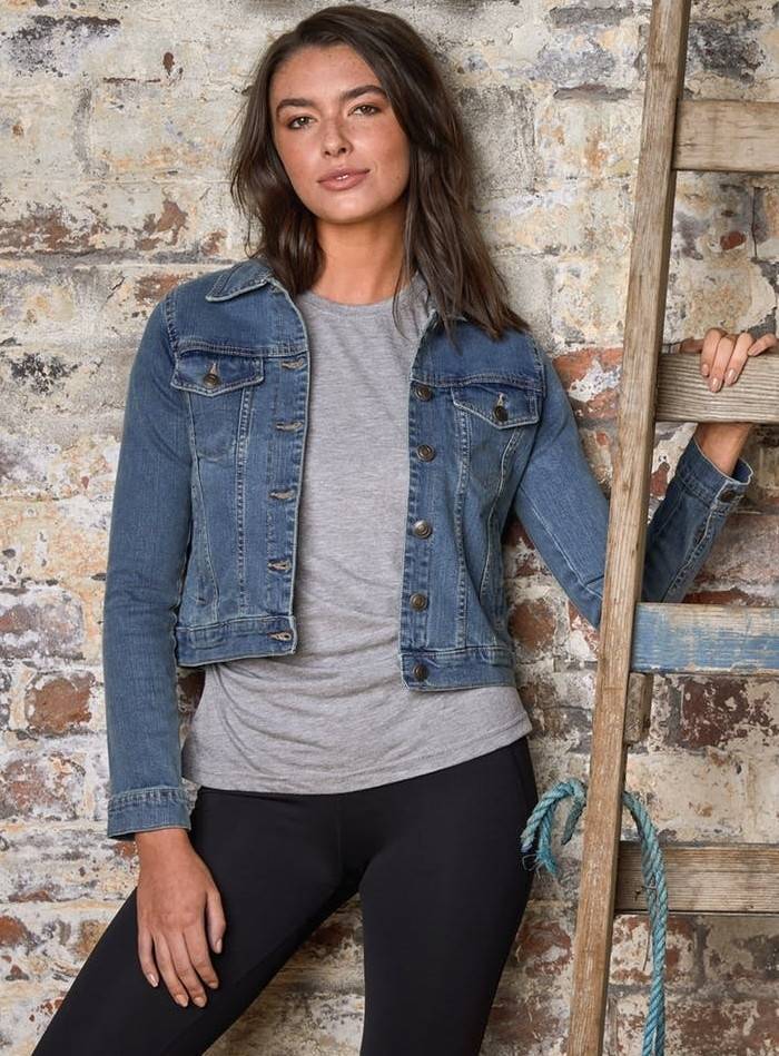 Kurtka jeansowa damska z mankietami na guziki