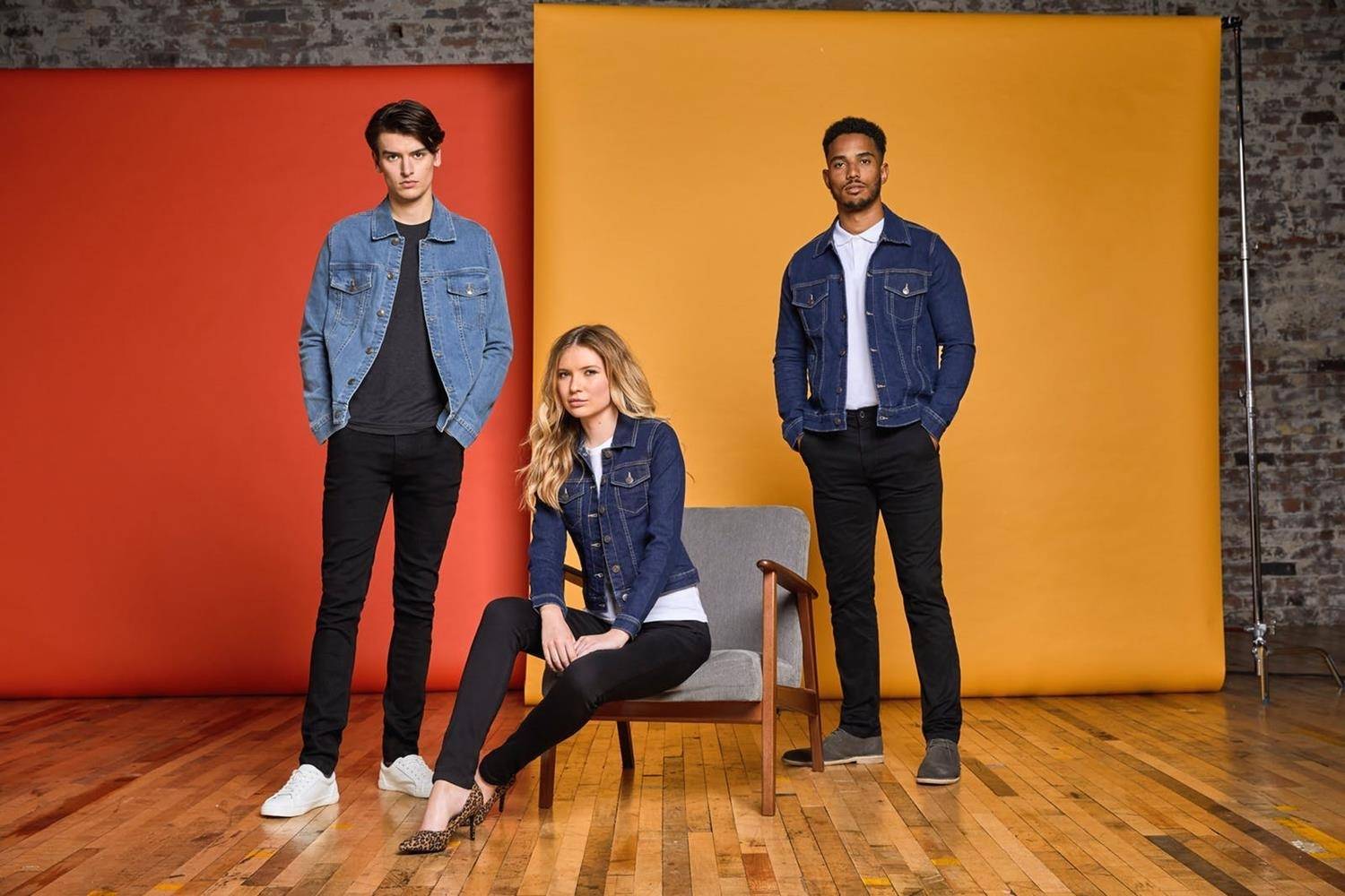 Kurtka jeansowa męska z mankietami na guziki