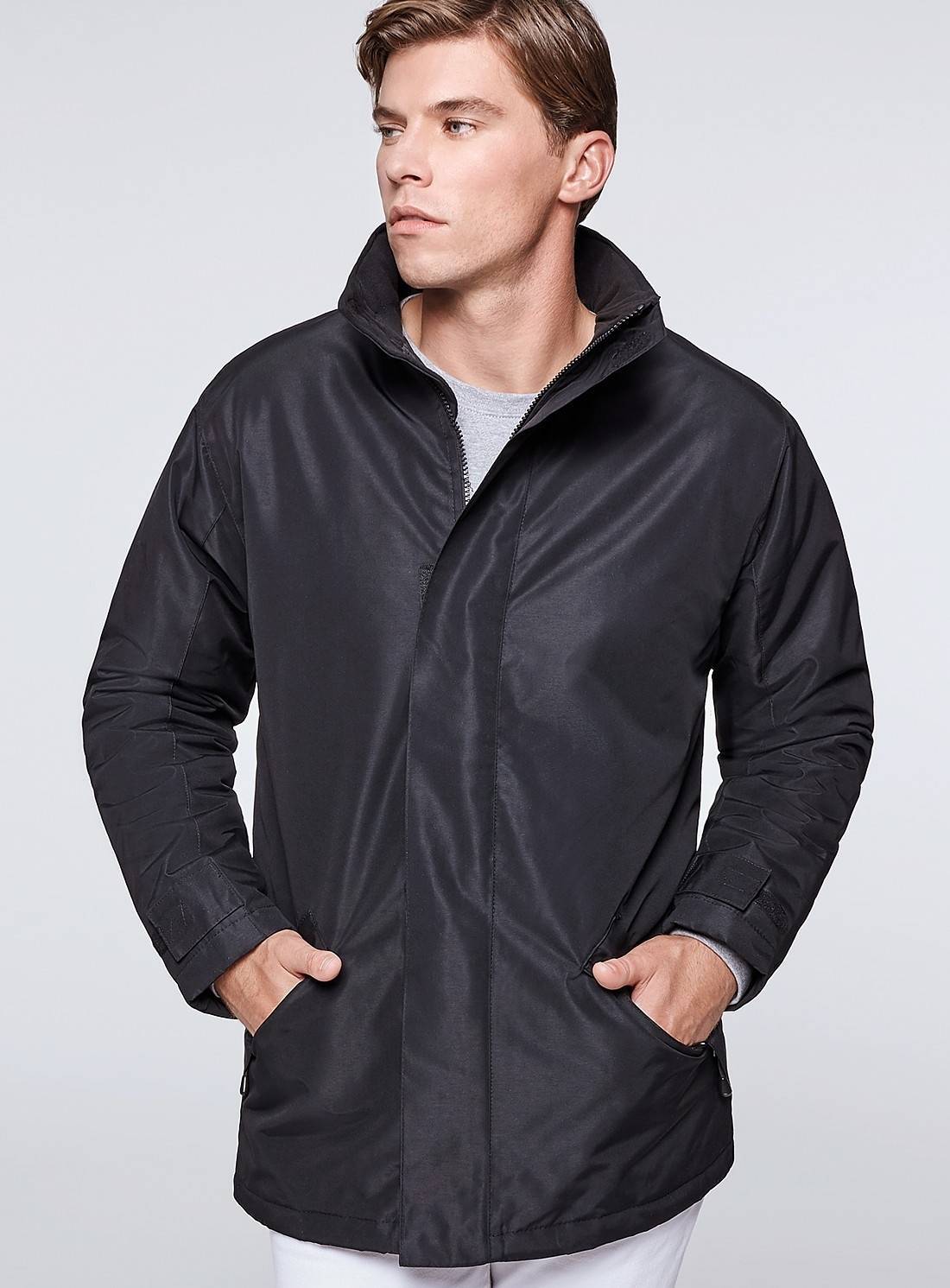 Kurtka męska Roly z chowanym kapturem i klapą sztormową