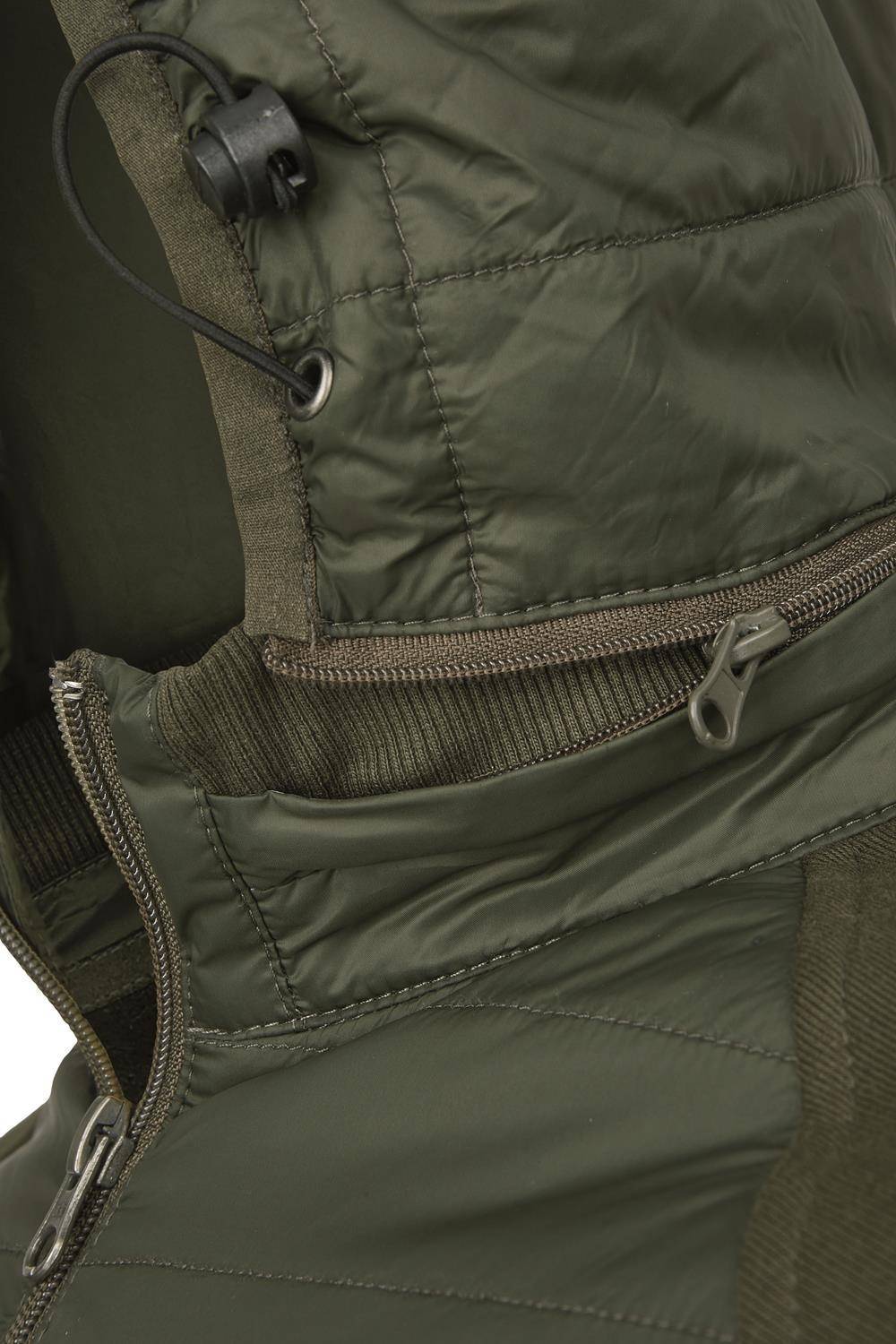 Kurtka pikowana z gładkimi rękawami i odpinanym kapturem