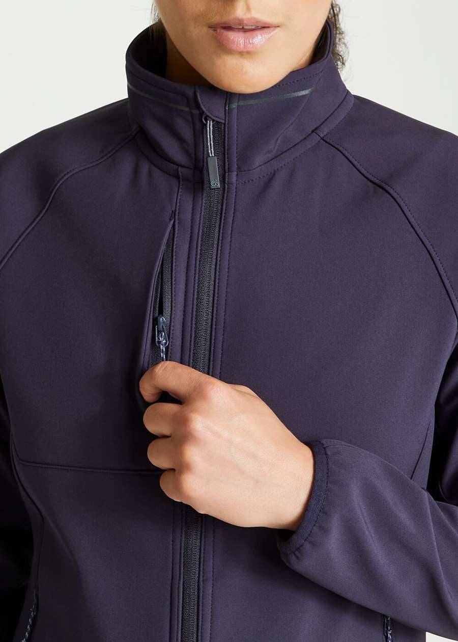 Kurtka softshell damska z klapą sztormową i osłoną podbródka, materiał z recyklingu