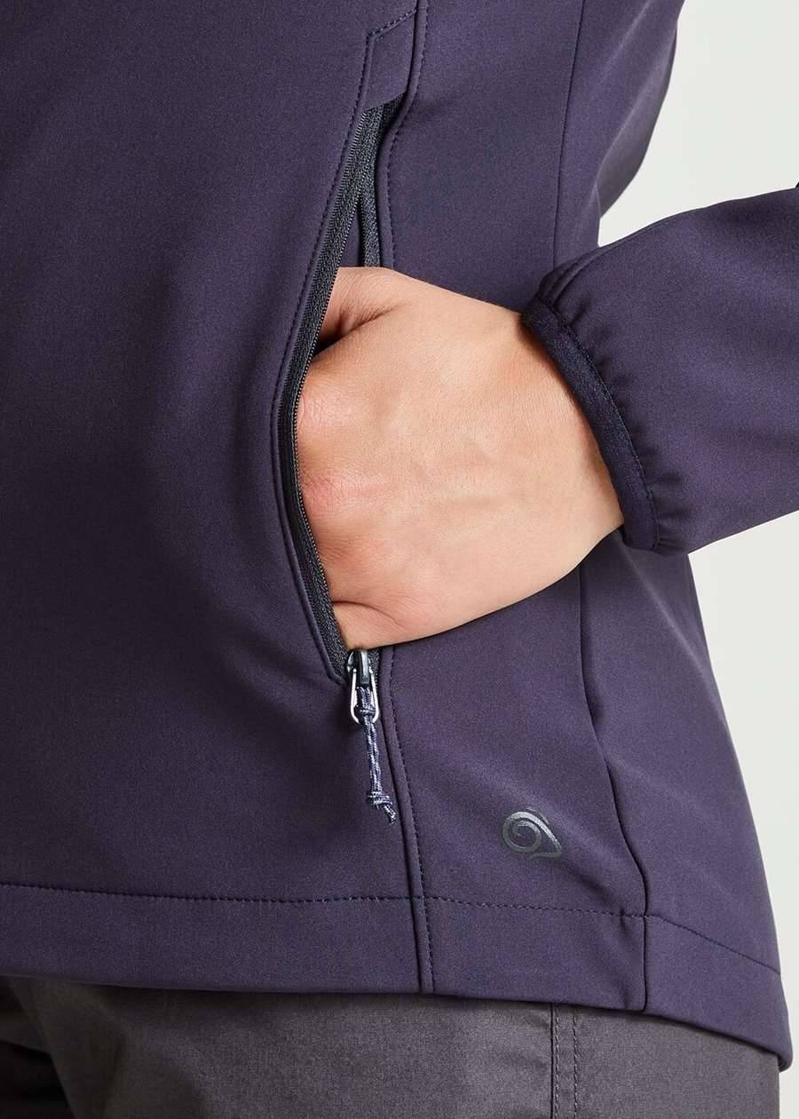 Kurtka softshell damska z klapą sztormową i osłoną podbródka, materiał z recyklingu