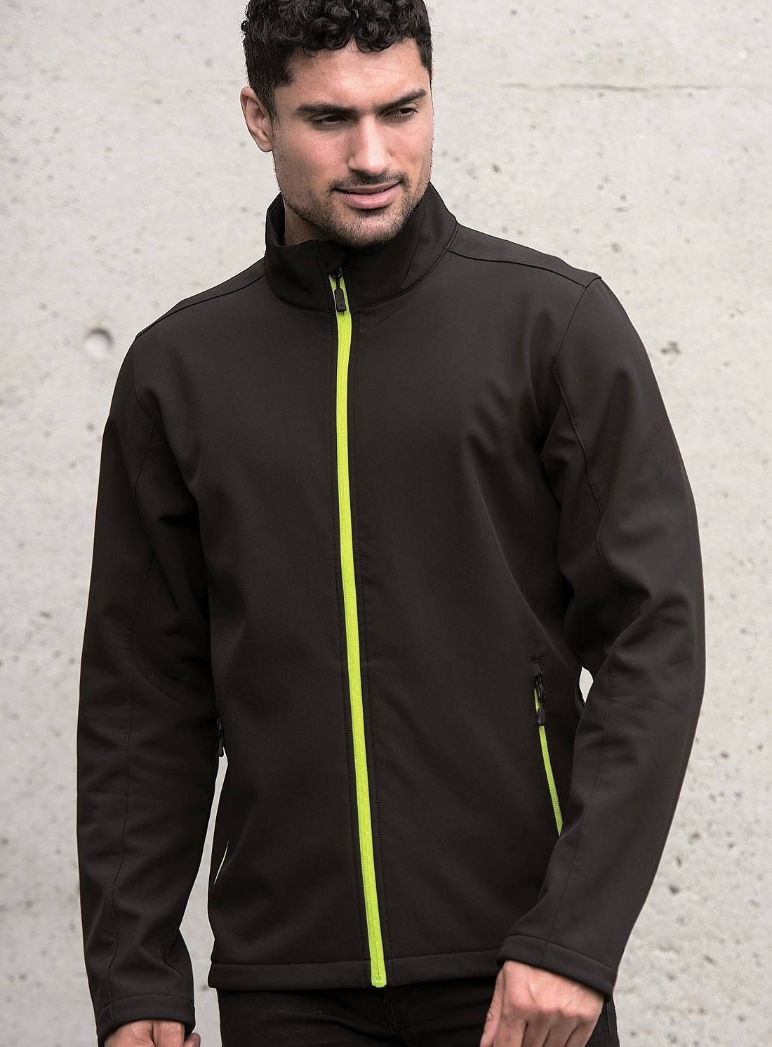 Kurtka softshell męska Stormtech z kontrastowymi zamkami i ochroną podbródka