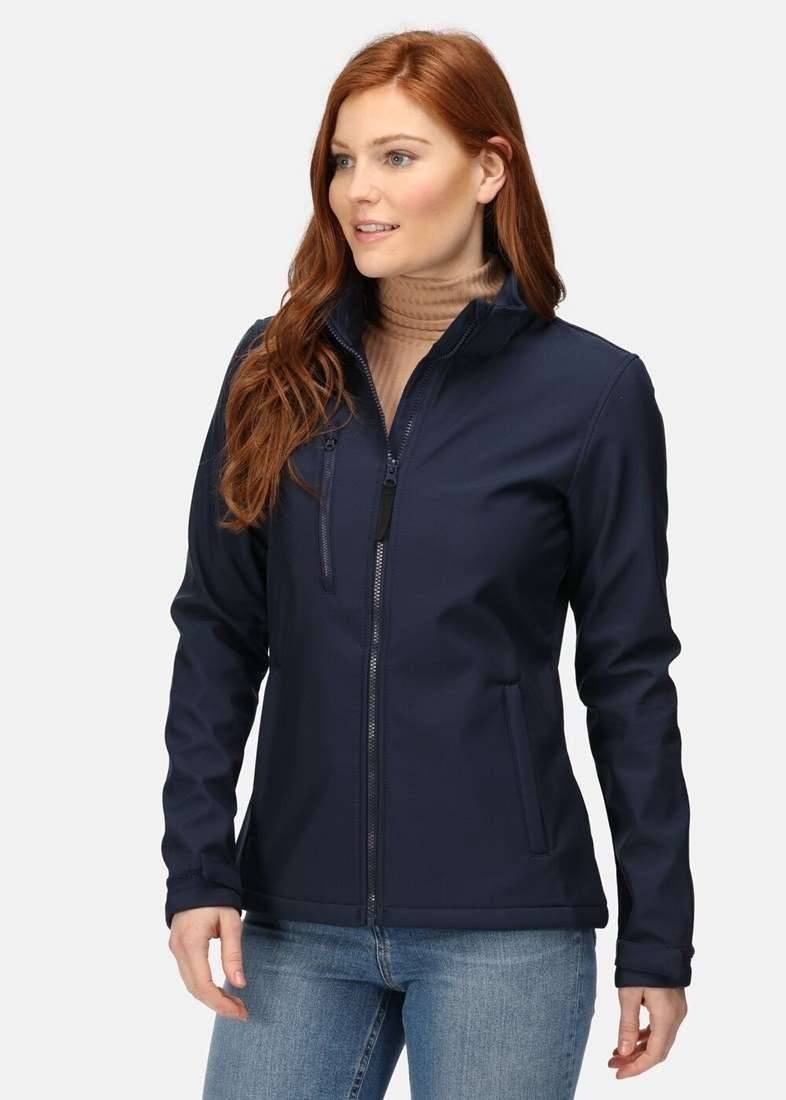 Kurtka softshell Regatta damska z odpinanym kapturem,  materiał wodoodporny i oddychający