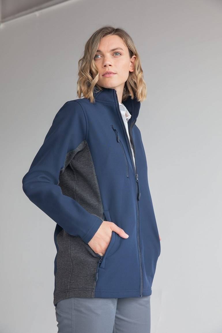 Kurtka softshell z mikropolarem i kontrastowymi bocznymi panelami