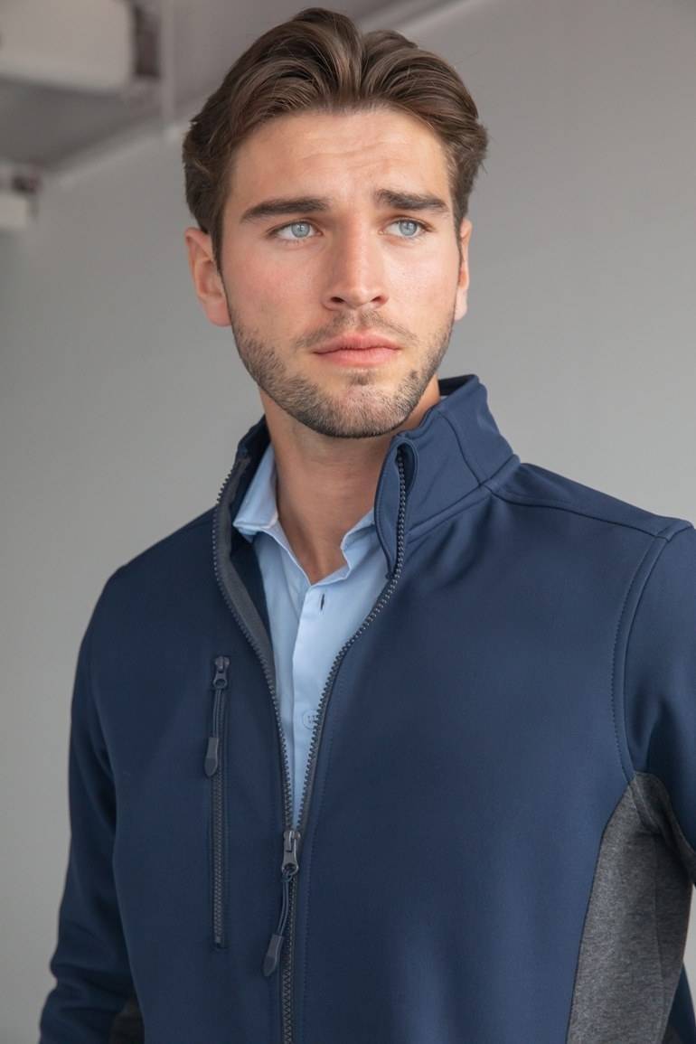 Kurtka softshell z mikropolarem i kontrastowymi bocznymi panelami