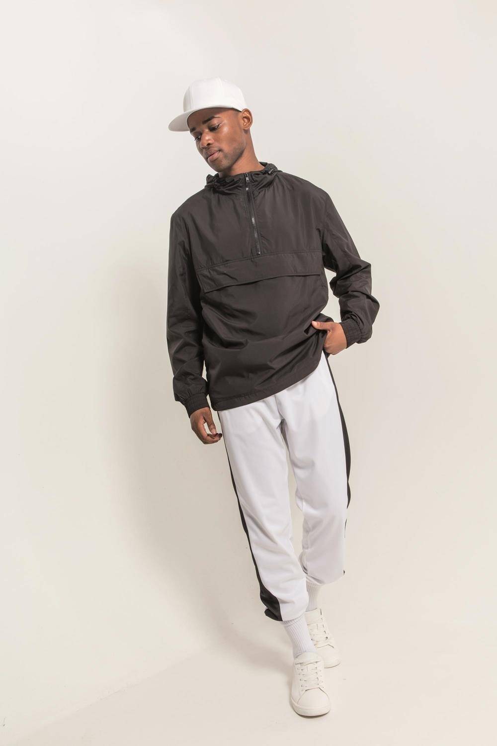 Lekka kurtka zakładana przez głowę bez metki producenta