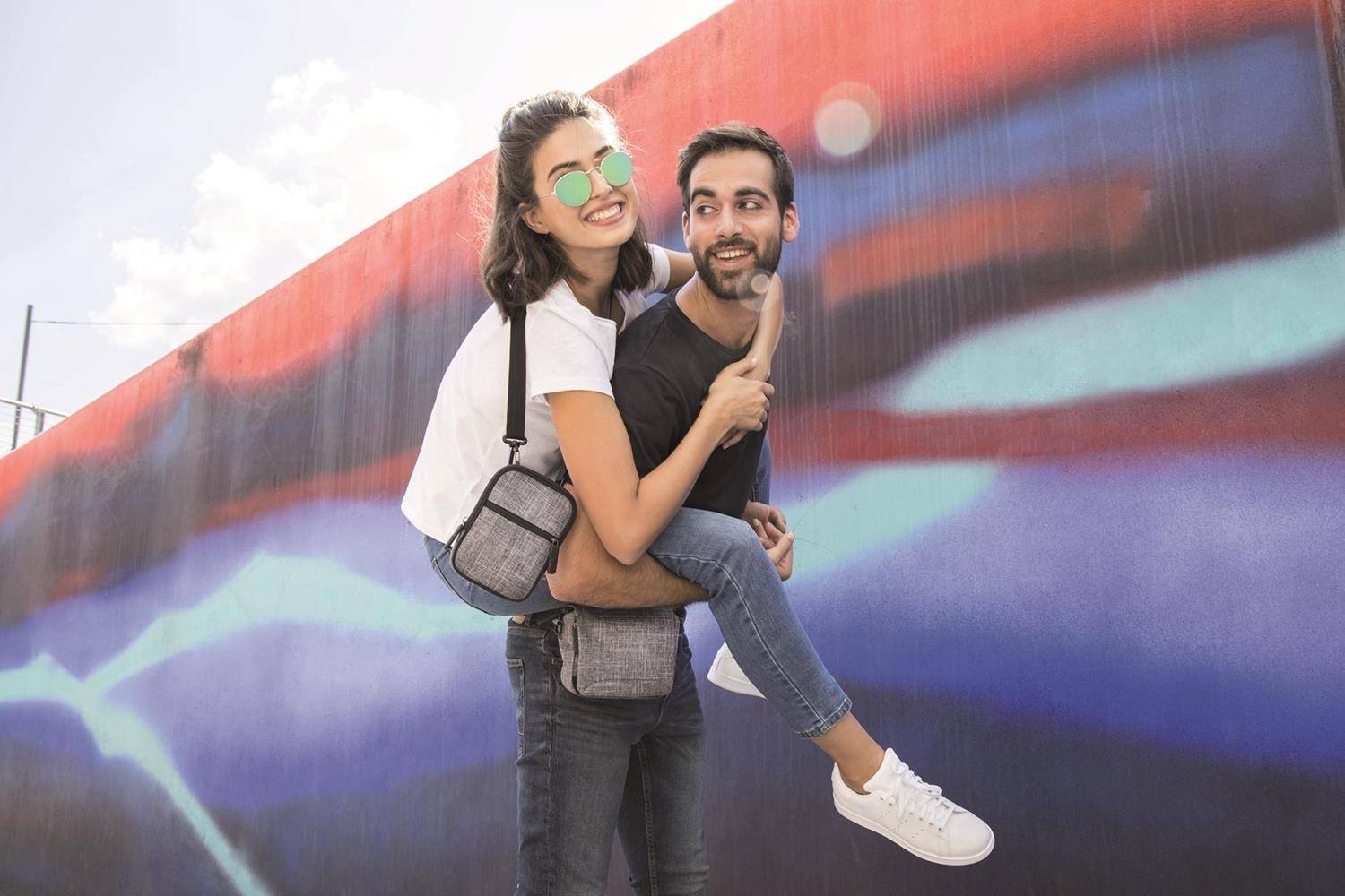 Mała torebka na ramię w kolorze szarego melanżu