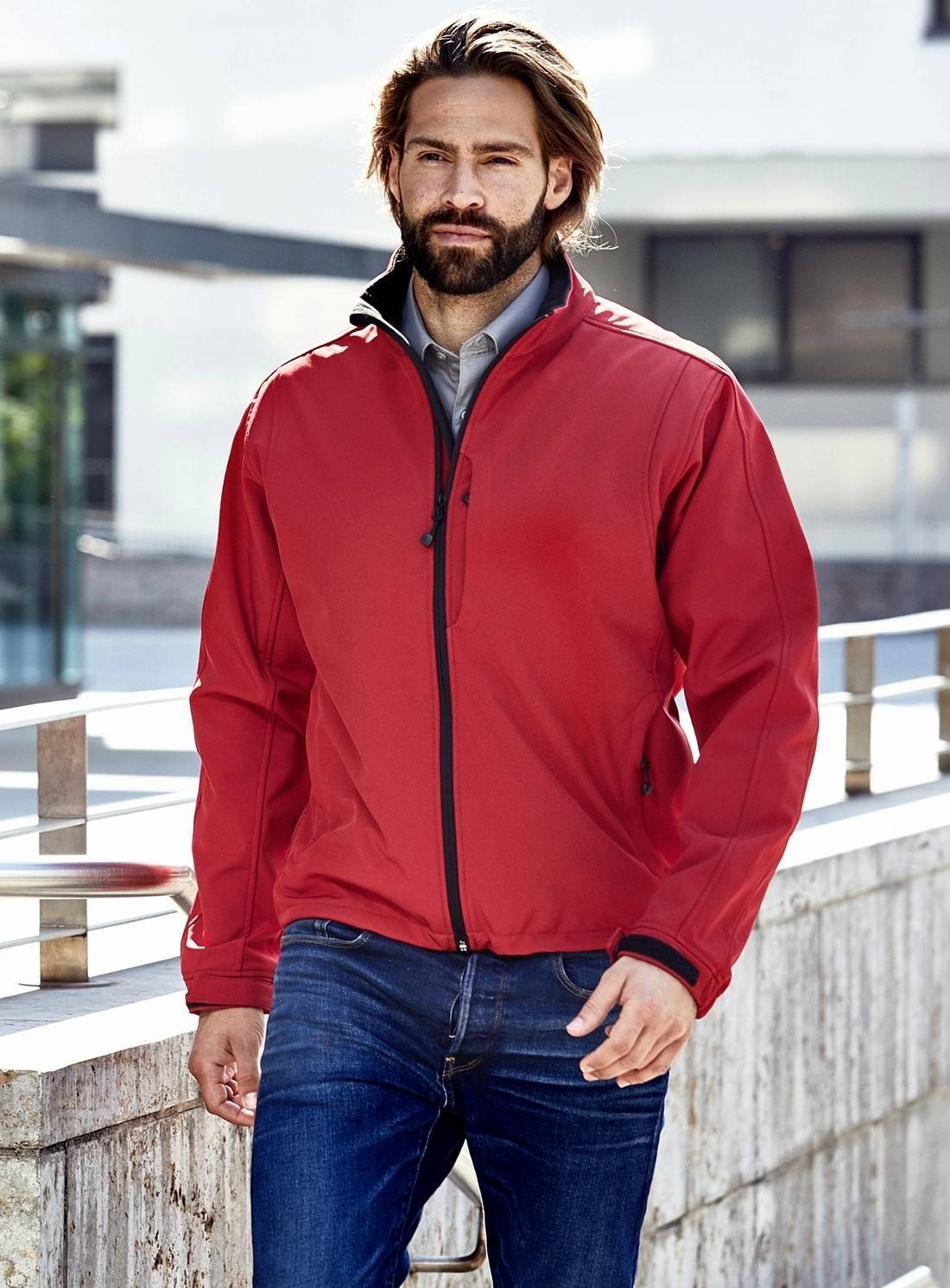 Markowa męska kurtka typu Softshell