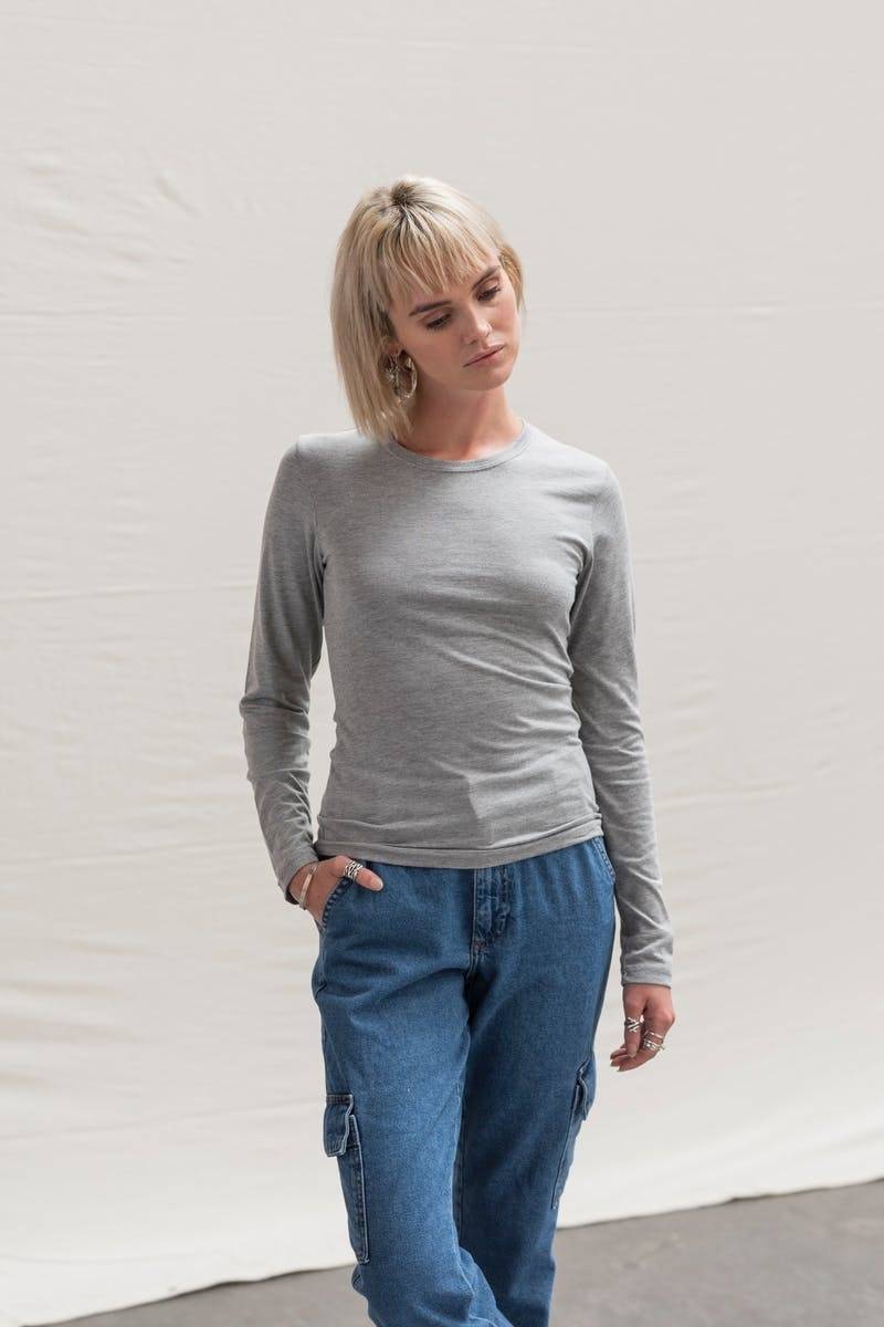 Melanżowy t-shirt damski z długimi rękawami