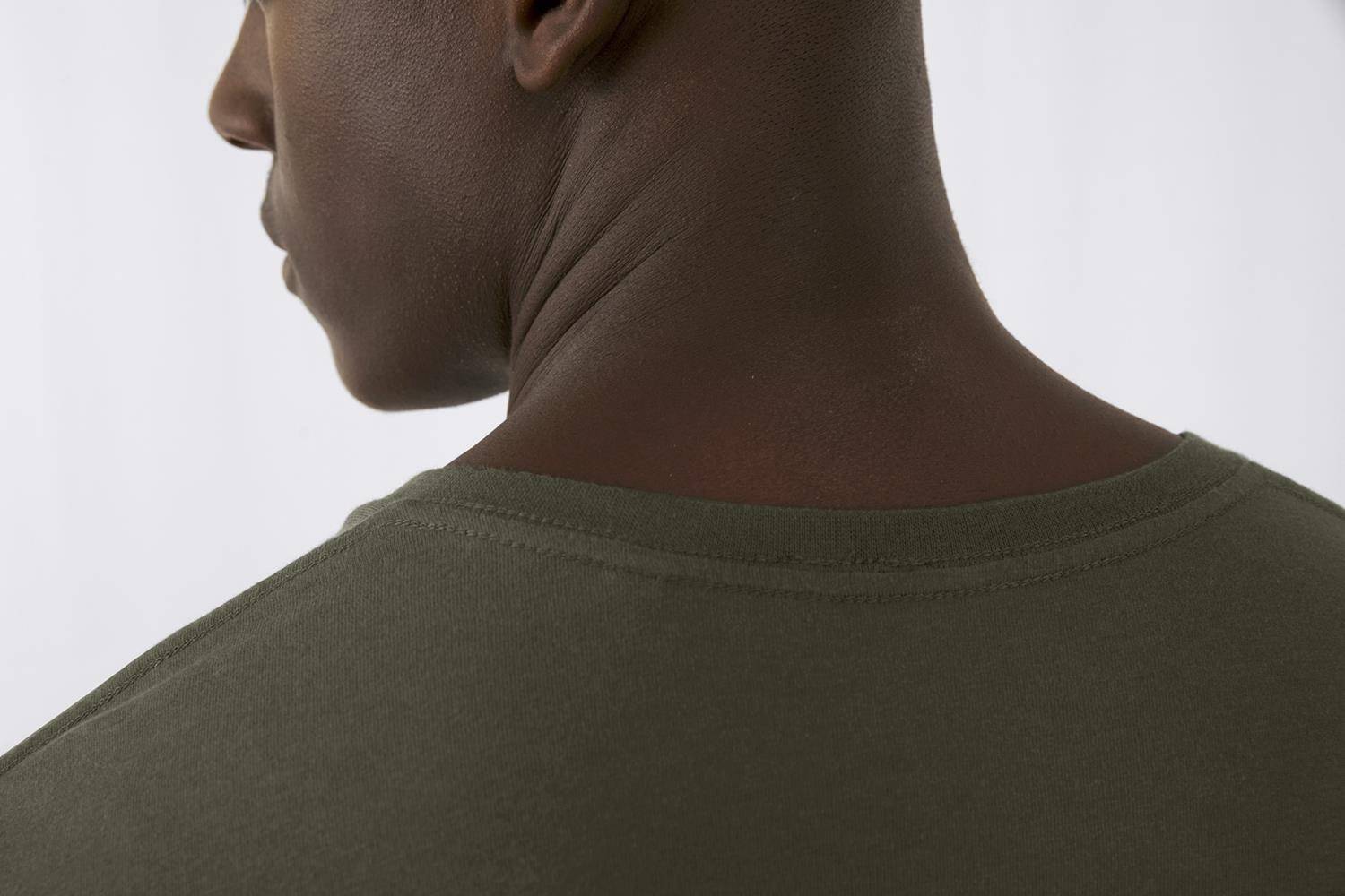 Męska koszulka V-Neck B&C