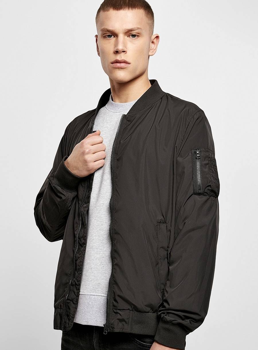 Męska kurtka typu bomber