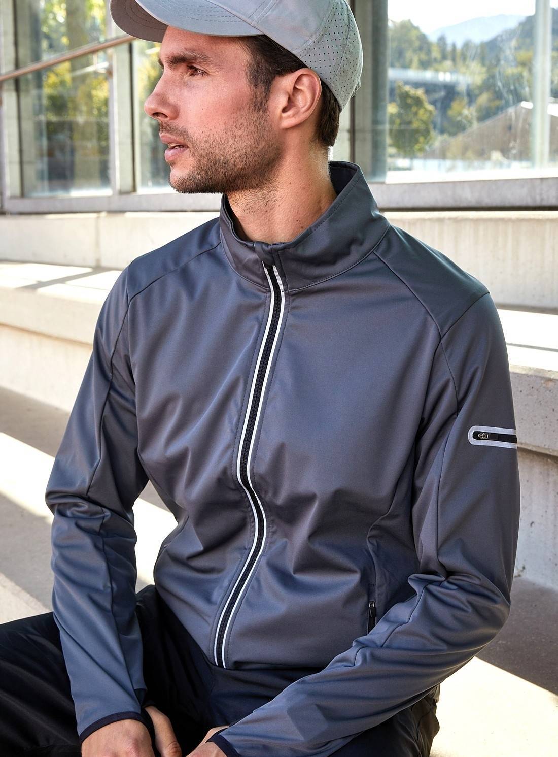 Męska sportowa bluza softshell James&Nicholson