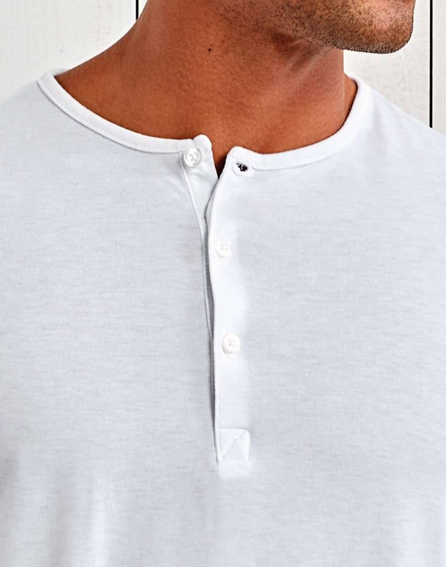 Modna bluzka męska z rolowanymi rękawami i listwą z guzikami