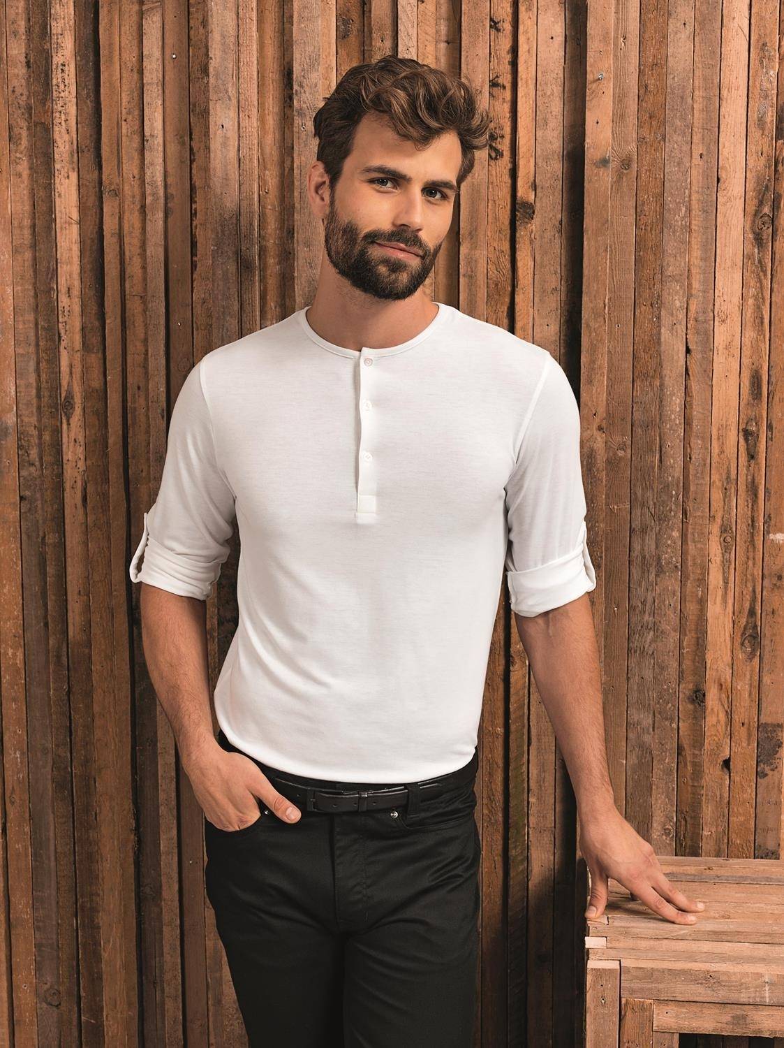 Modna bluzka męska z rolowanymi rękawami i listwą z guzikami