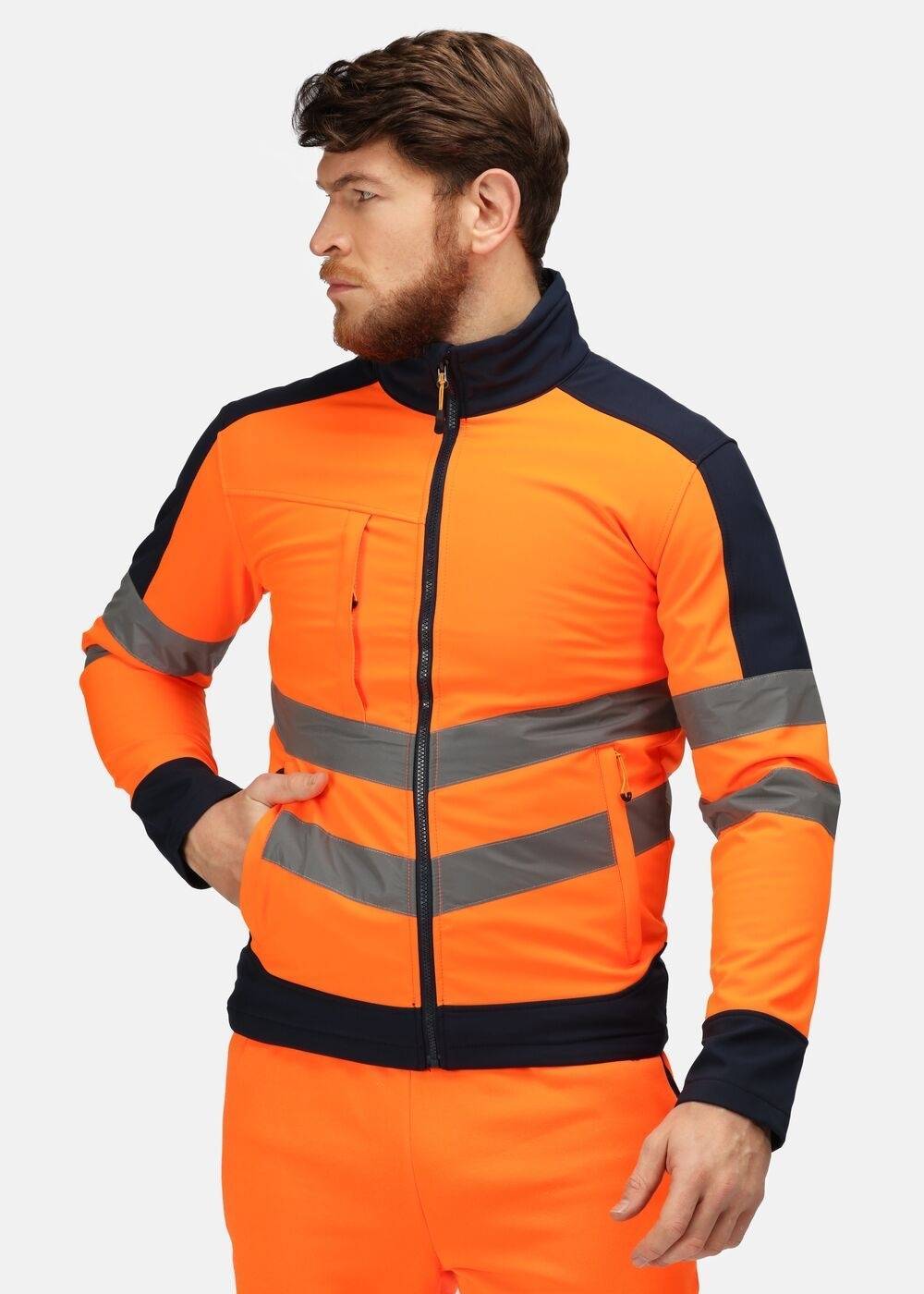 Odblaskowa kurtka robocza Regatta w technologii softshell