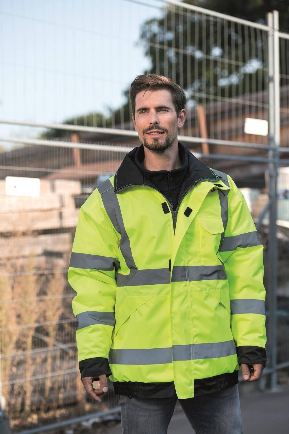 Odblaskowa kurtka robocza z chowanym kapturem