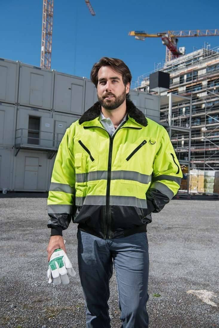 Odblaskowa kurtka z odpinanymi rękawami typu Bomberka