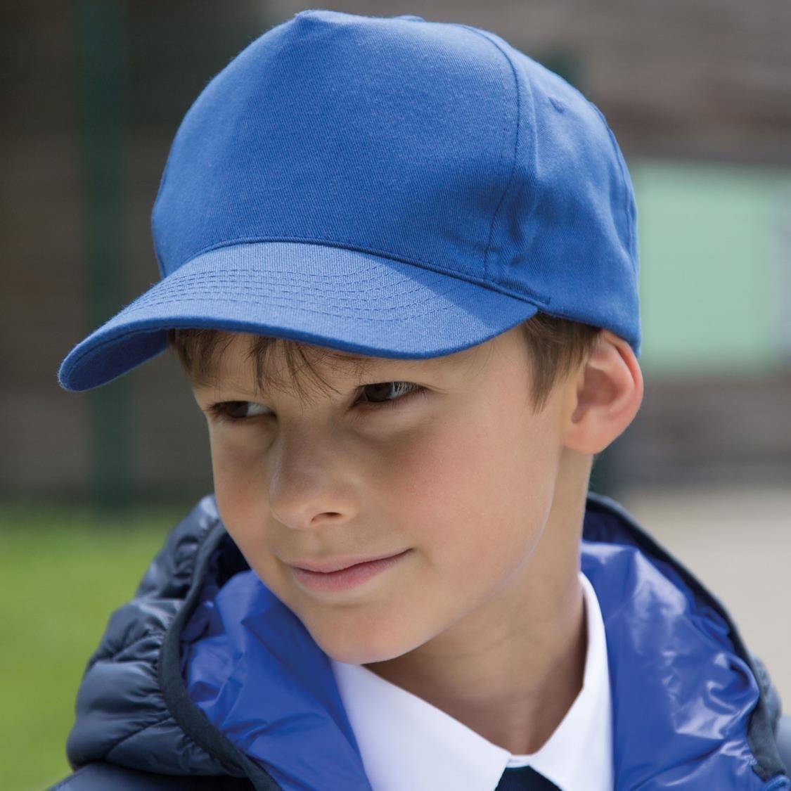 Oddychająca dziecięca czapka z daszkiem