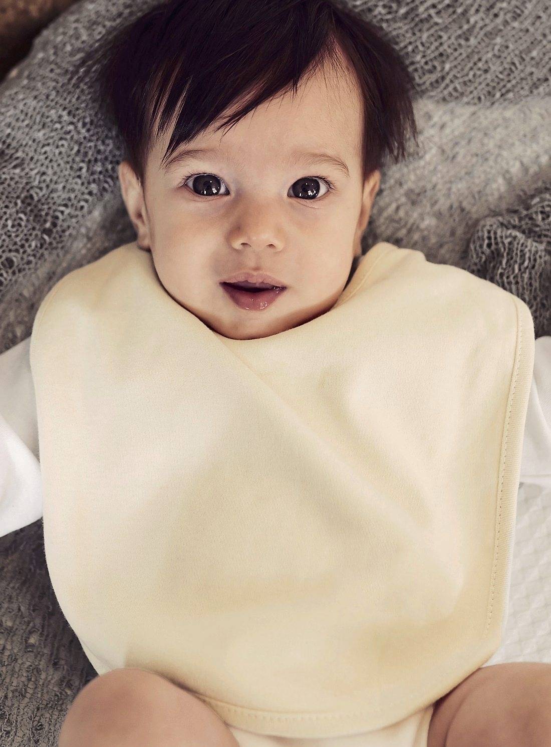 Organic Baby Bib Olli 01